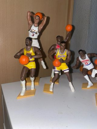 Lote 9 figuras vintage NBA Starting Lineup
