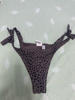 Tanga bikini Calvin Klein estampado