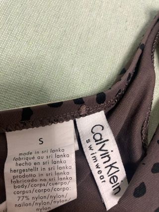 Tanga bikini Calvin Klein estampado