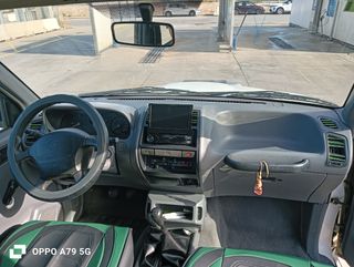 Nissan Terrano II 1998