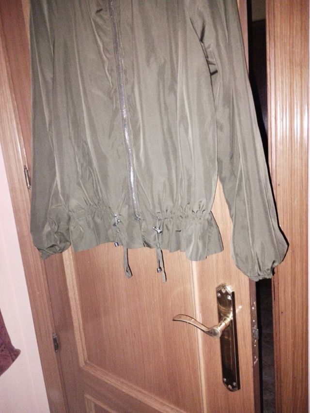 Cazadora verde militar