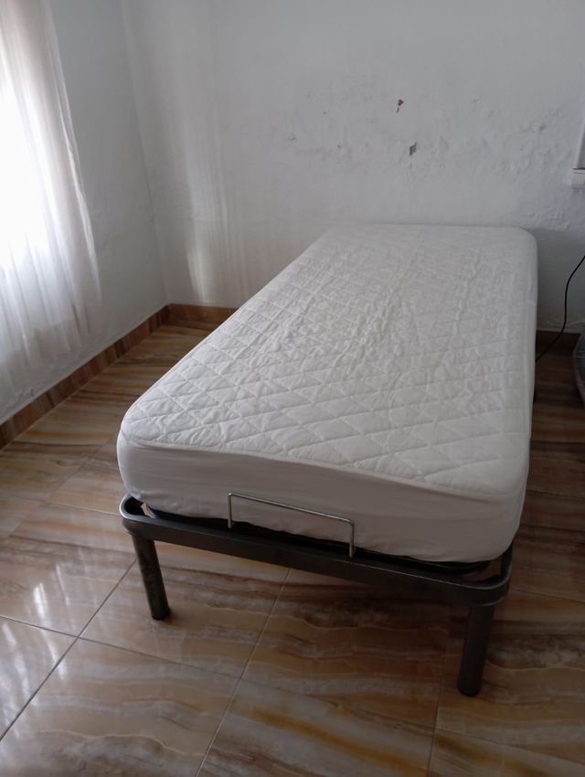 Somier cama metálico con láminas de madera