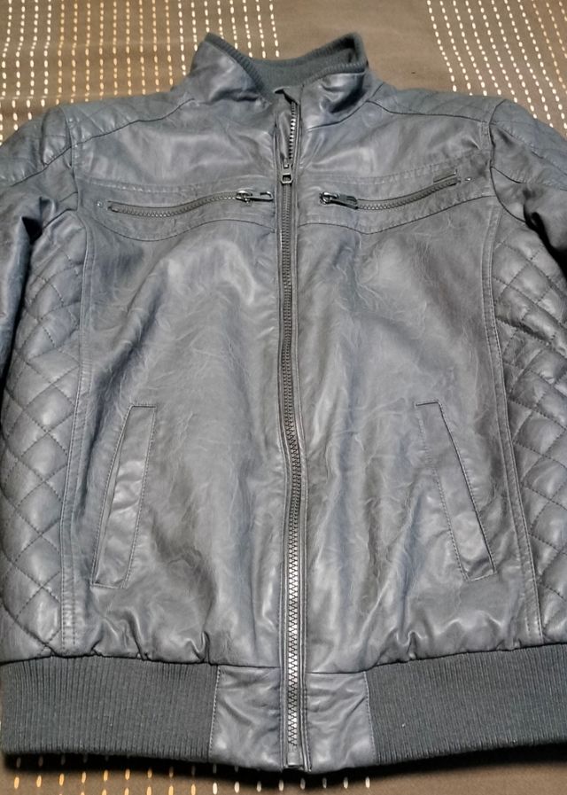 Cazadora de cuero gris niño talla 158