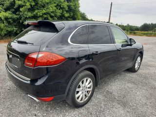 Porsche Cayenne 2011