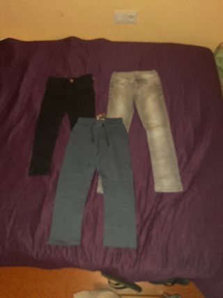 Pack 2 tejanos y 1 pantalón chándal