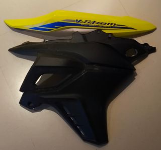 Recambio lateral derecho Vstrom 650XT amarillo