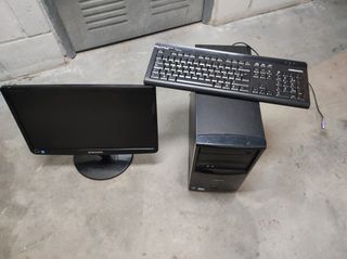 pc completo  mirar las fotos 
