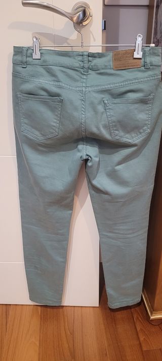 Pantalones pitillo verdes