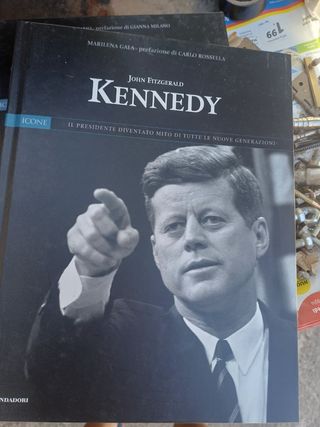 9 volumi Inediti... biografia personaggi che hanno