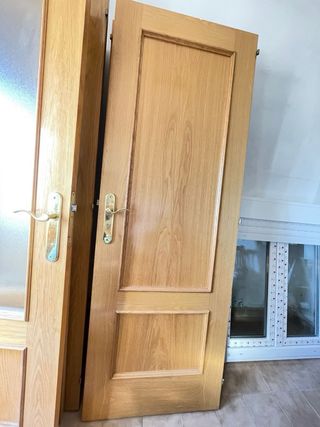 Puertas de madera maciza