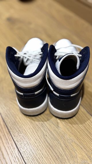 Nike Air Jordan Azul y Blanco
