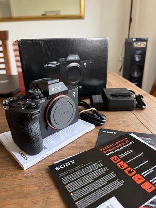 Nueva! Sony Alpha 7 IV (ILCE-7M4)