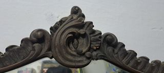 Mueble tocador antiguo con espejo