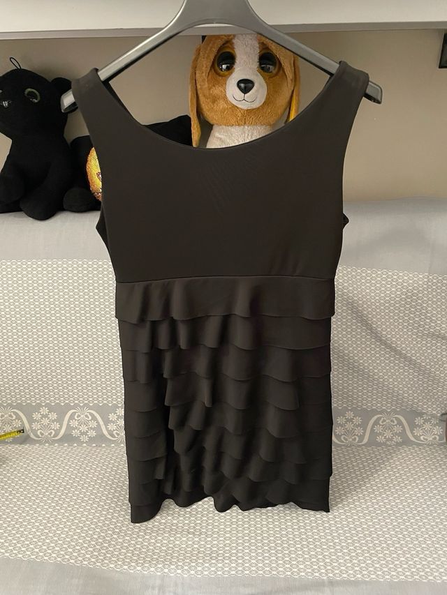 Abito Nadine nero con balze