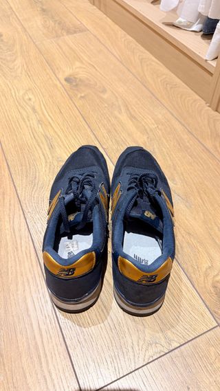 New Balance 996 Azul Marino y Dorado