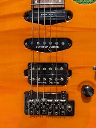 Guitarra Heart Art Desire Bolt-On Naranja