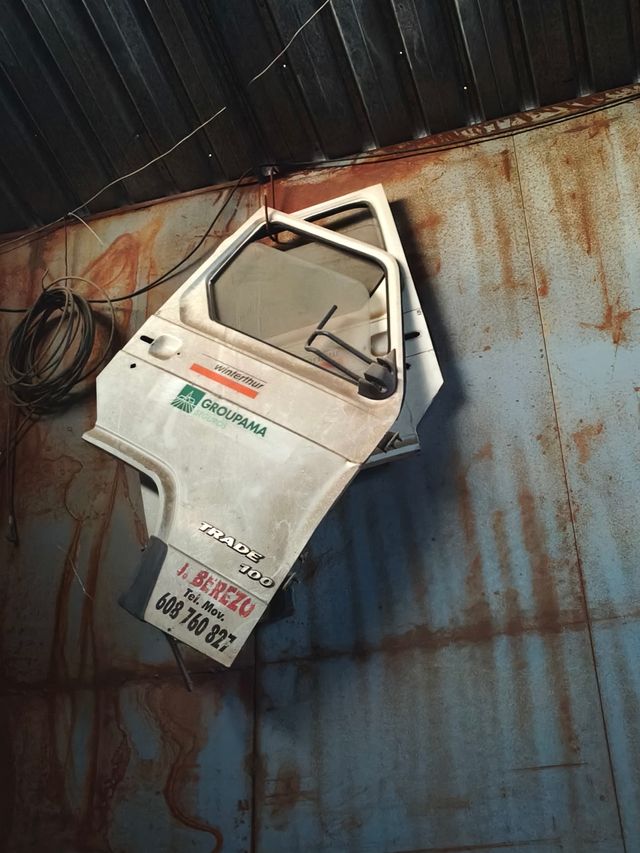 Puertas Nissan Trade 100