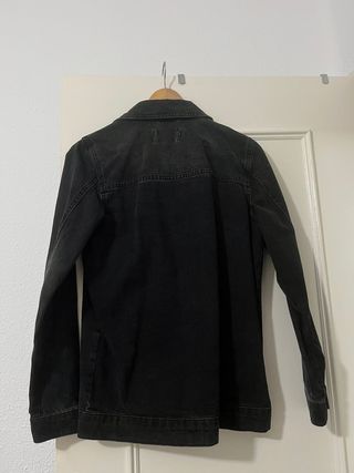 Chaqueta vaquera negra