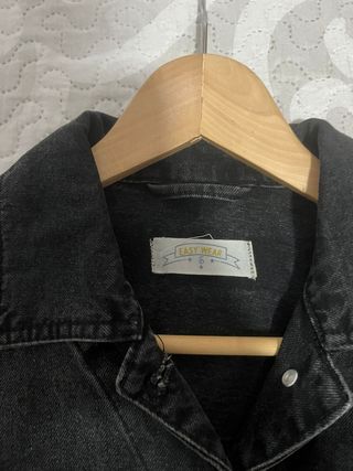 Chaqueta vaquera negra