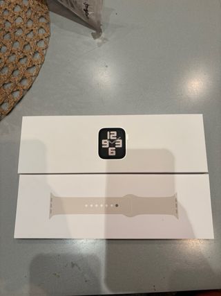Apple Watch SE 40mm Correa Crema