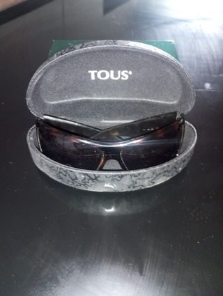 Gafas de sol Tous marrones con funda