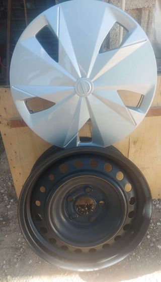 4 Llantas y Tapacubos Nissan Townstar 16