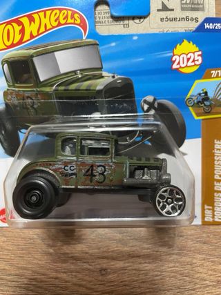 Hotwheels con ERROR Dirt Mordus