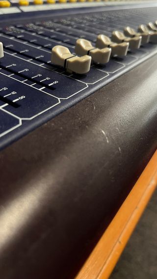 Mesa de Mezclas Midas Venice F32