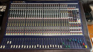 Mesa de Mezclas Midas Venice F32