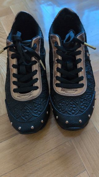Zapatillas Desigual Mujer Negro/Dorado