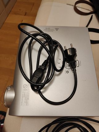 Proyector Toshiba TDP-S35 VGA S-Video Plata