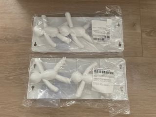 Estanterías de baño blancas