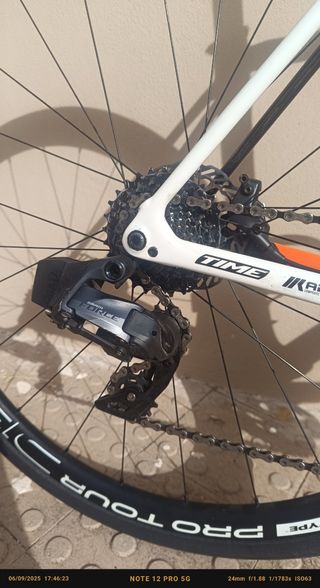 Bicicleta de carretera Felt Rally