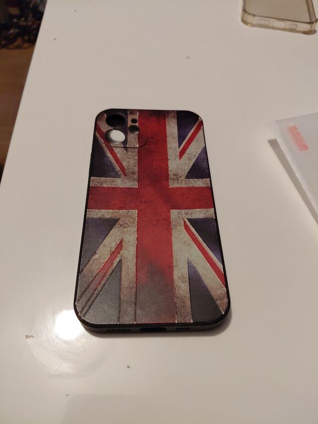 3 Fundas iPhone 12 + 3 Protectores Pantalla