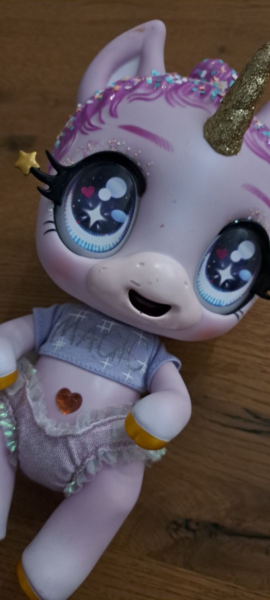 Glitter Babyz Unicorno Bambolina