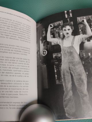 DVD y LIBRO del film TIEMPOS MODERNOS