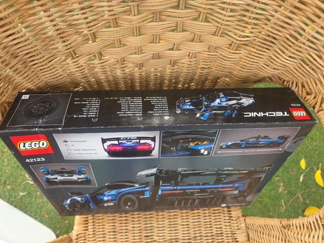 Lego Technic McLaren Senna GTR 42123