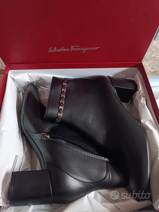 Stivali Salvatore Ferragamo neri