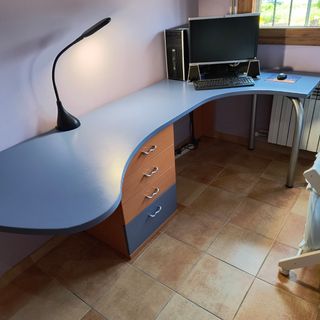 Mesa Escritorio Curva con Cajonera