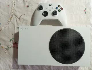 Xbox Series S + 1 mando de batería externa
