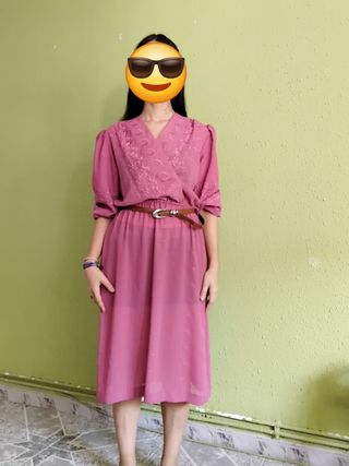 Vestido vintage rosa elegante