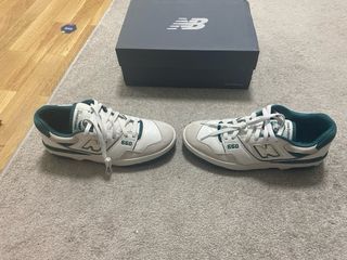 New Balance 550 Verdes Blancas TALLA 46 y medio