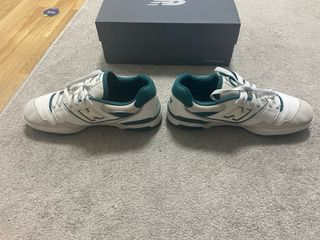 New Balance 550 Verdes Blancas TALLA 46 y medio
