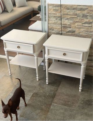 Mesitas de noche de madera restauradas 