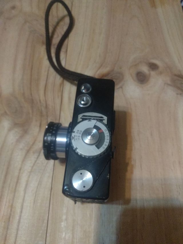 Rollei 35mm Cámara Analógica Negra