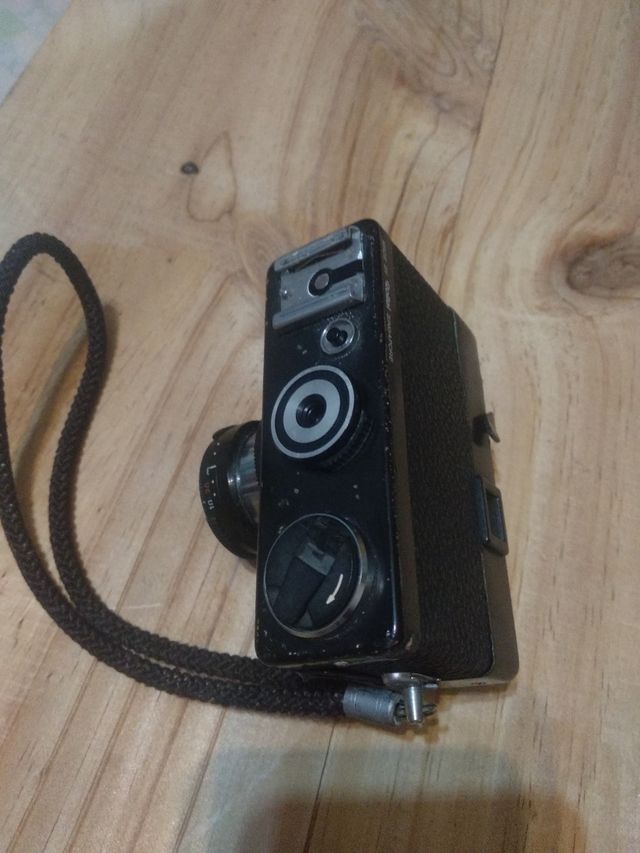 Rollei 35mm Cámara Analógica Negra