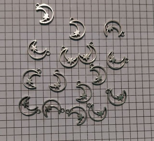 Abalorios Luna y Estrella Plateados