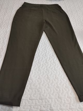 Pantalón verde oliva chica