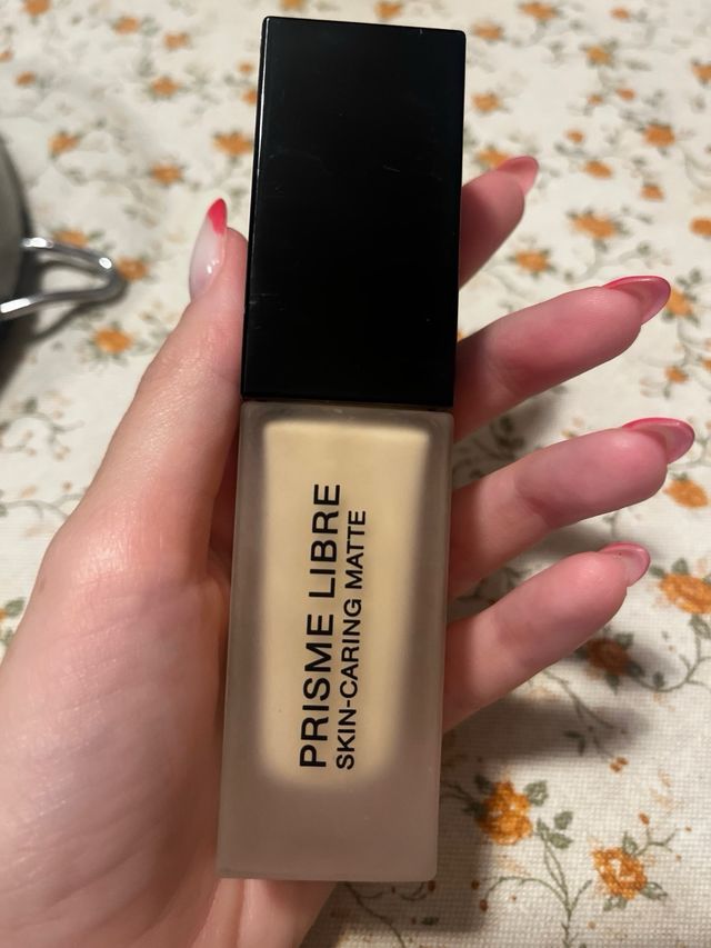 Fondotinta Givenchy Prisme Libre Matte 1-N95