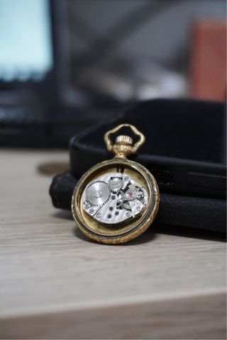 Reloj de cuerda 17 rubíes Suizo